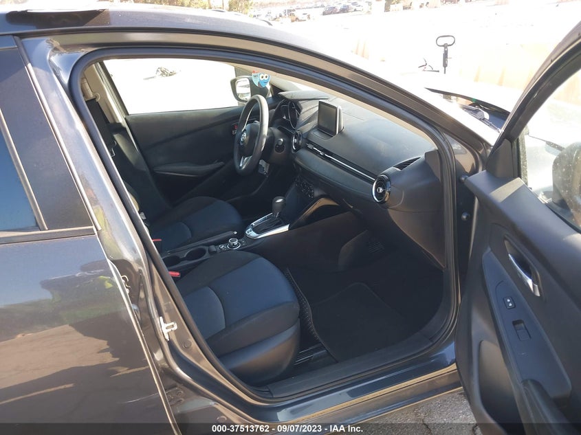 VIN 3MYDLBYV4JY304848 2018 TOYOTA YARIS IA