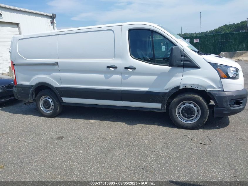 1FTYE1Y81LKA61483 Ford Transit Cargo Van  13