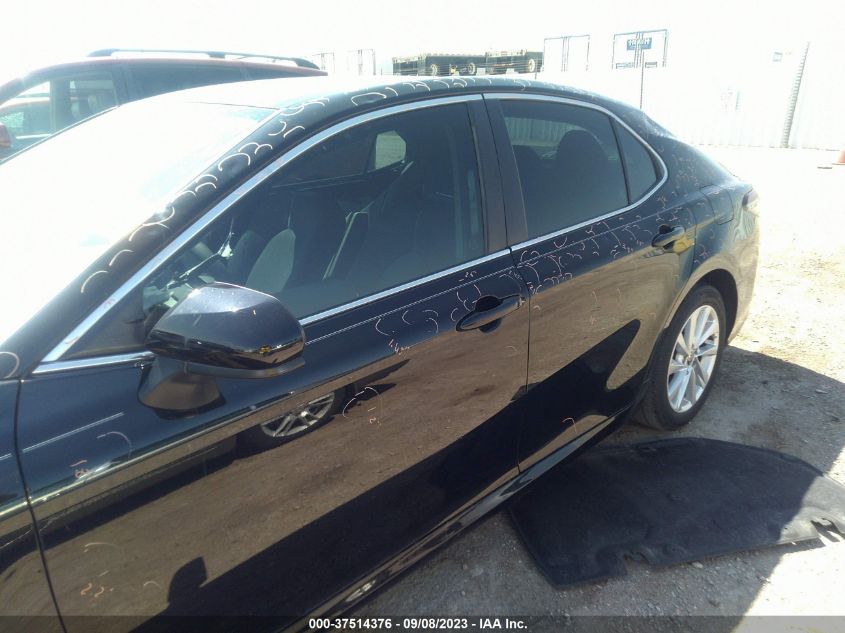 2021 TOYOTA CAMRY LE - 4T1C11AK6MU470124
