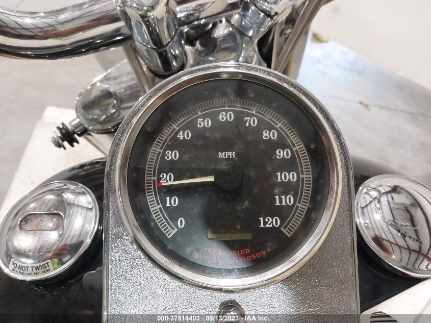 2000 HARLEY-DAVIDSON FLSTF - 1HD1BMY16YY029842
