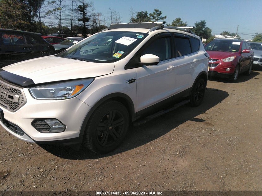VIN 1FMCU0GD4HUB34486 2017 FORD ESCAPE SE