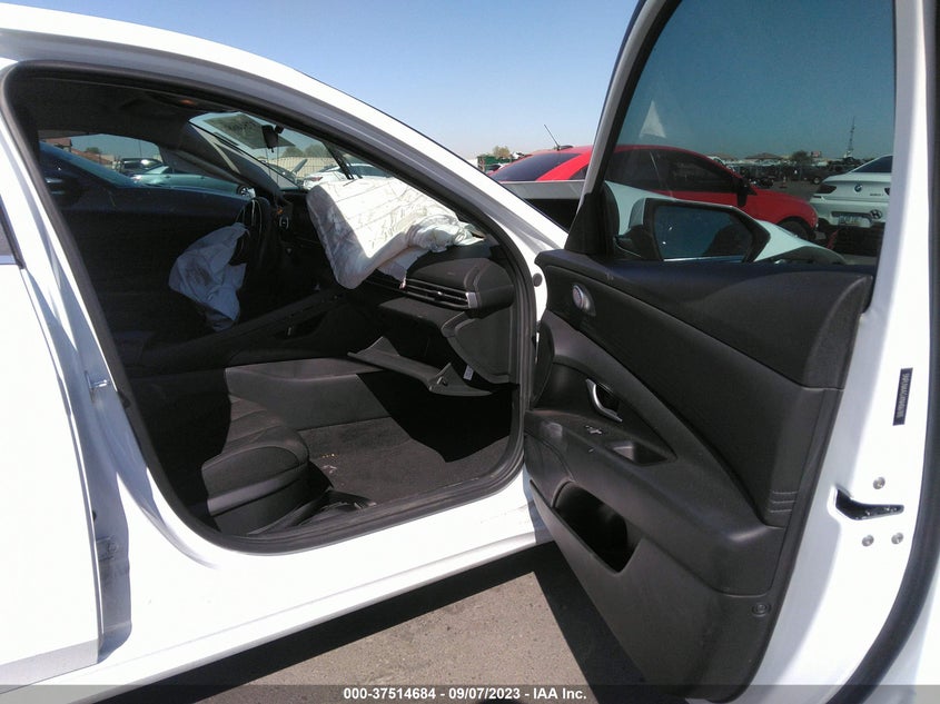 VIN 5NPLN4AGXNH067815 2022 HYUNDAI ELANTRA SEL