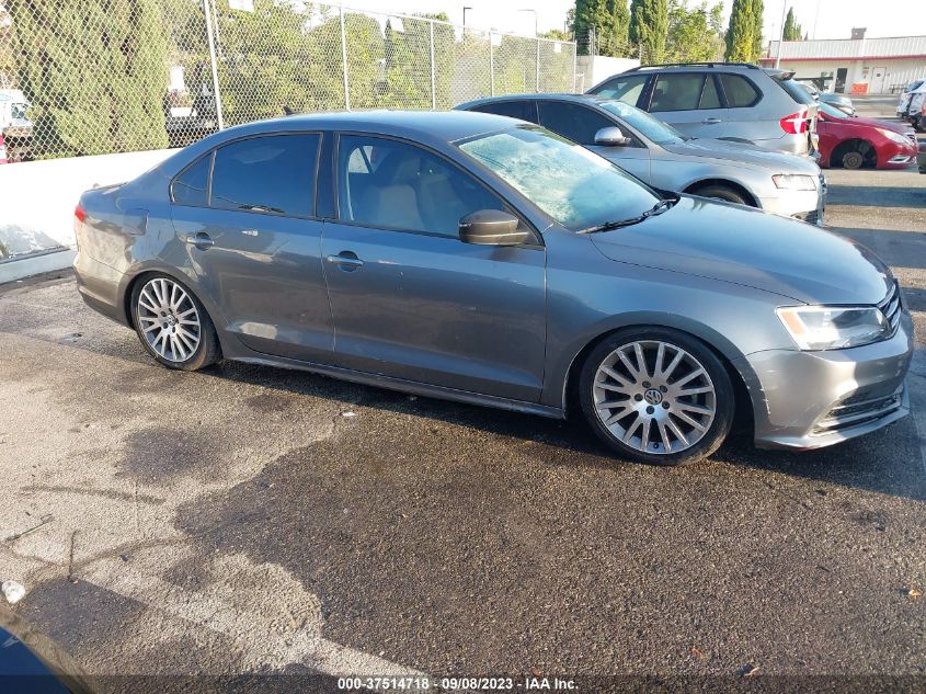 2015 VOLKSWAGEN JETTA SEDAN 2.0L S W/TECHNOLOGY - 3VW1K7AJ1FM319683