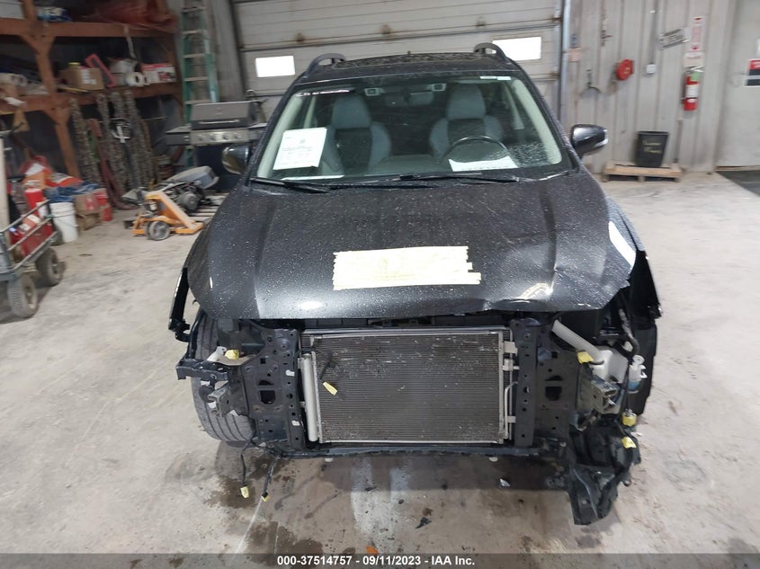 VIN JF2GTALC5JH210390 2018 SUBARU CROSSTREK LIMITED