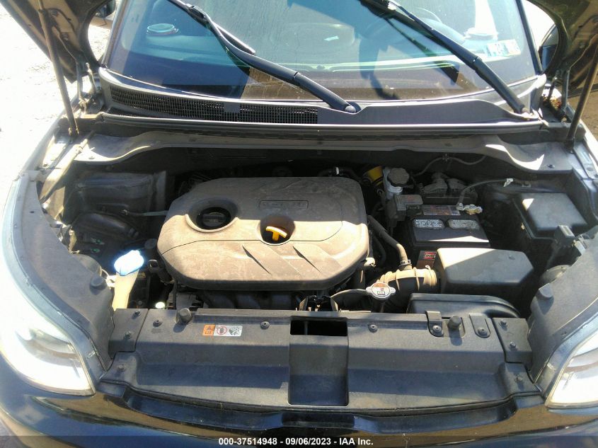 2015 KIA SOUL + - KNDJP3A56F7775575