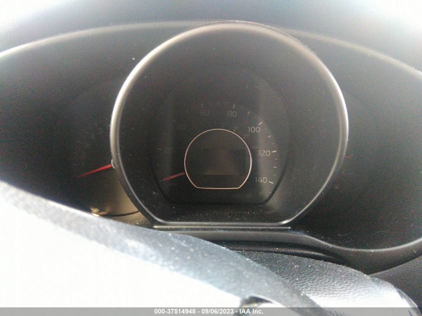 2015 KIA SOUL + - KNDJP3A56F7775575
