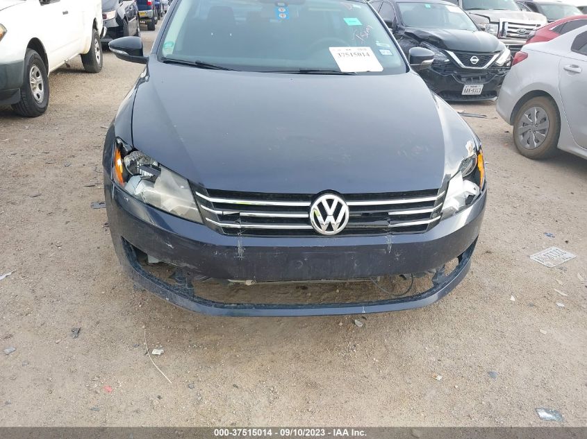 2013 VOLKSWAGEN PASSAT S - 1VWAP7A32DC008801