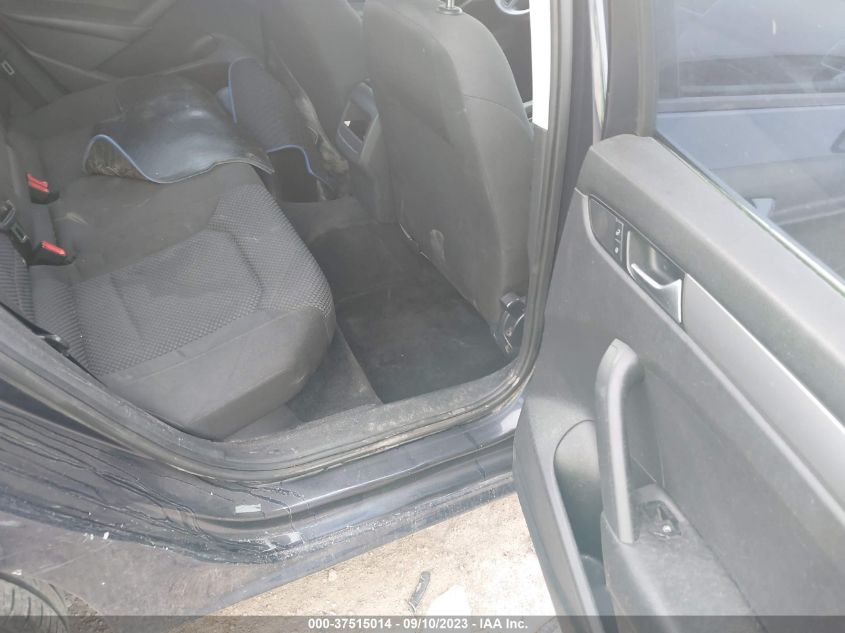 2013 VOLKSWAGEN PASSAT S - 1VWAP7A32DC008801