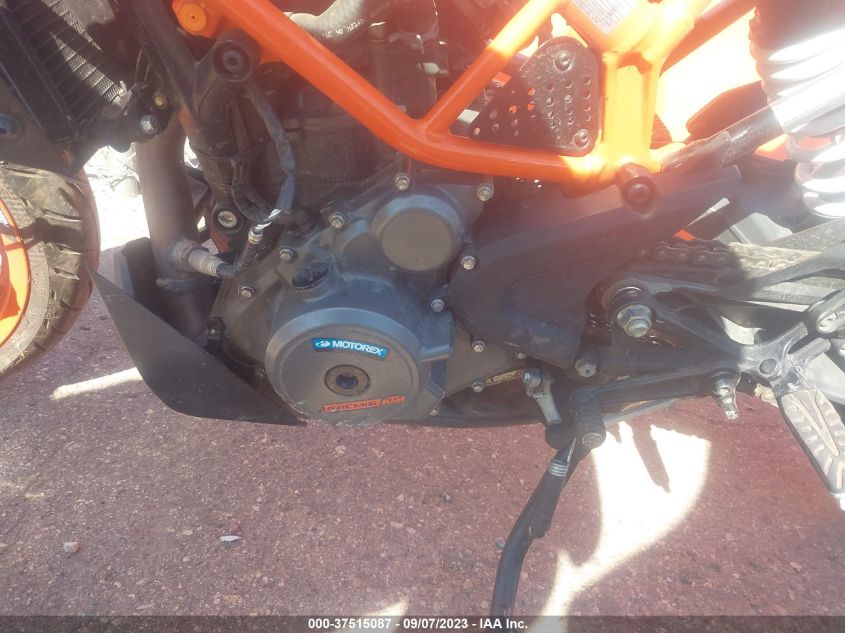 2021 KTM 390 DUKE MD2JPJ409MC243868