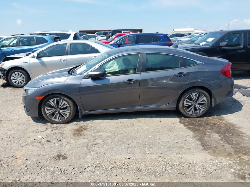 VIN JHMFC1F37JX003090 2018 HONDA CIVIC SEDAN EX-T