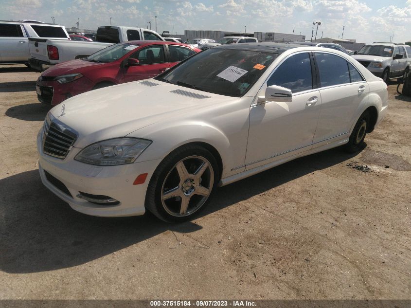 2013 MERCEDES-BENZ S-CLASS S 550 - WDDNG7DB2DA515593