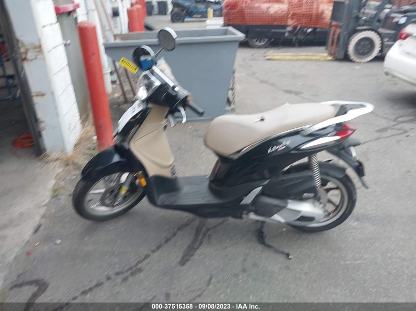 2020 VESPA S150 ZAPM898GXL7001635
