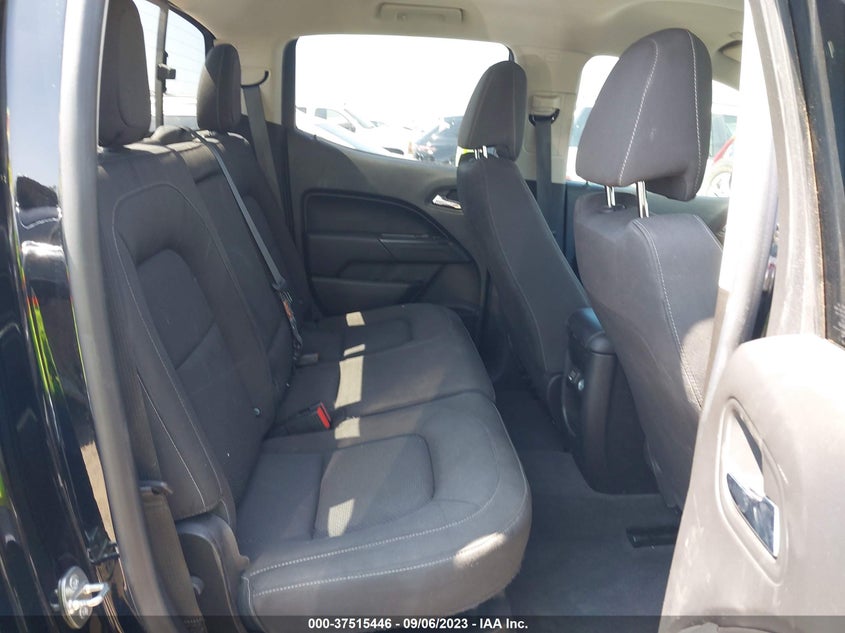 VIN 1GCGSCEA0K1110121 2019 CHEVROLET COLORADO 2WD LT