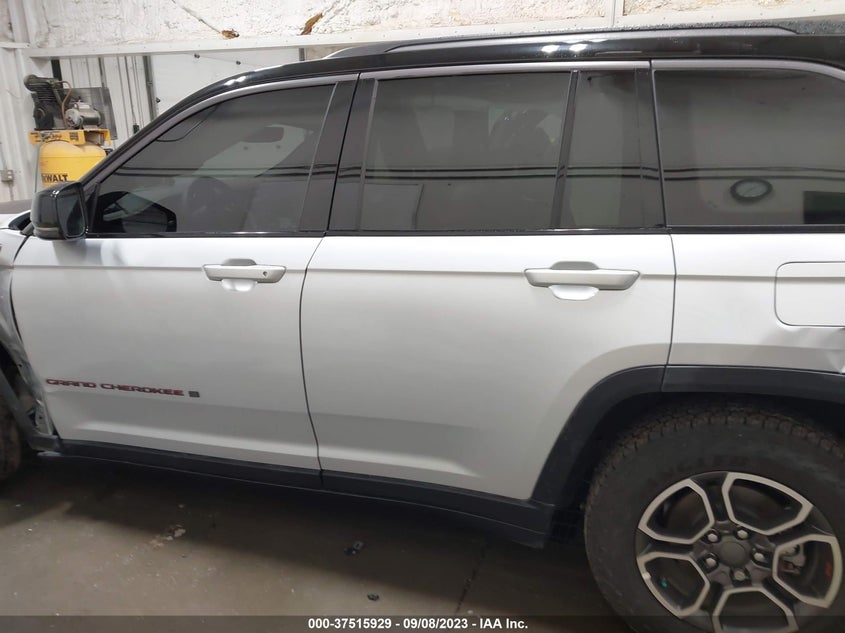 VIN 1C4RJHCG2N8574278 2022 JEEP GRAND CHEROKEE TRAILHAWK