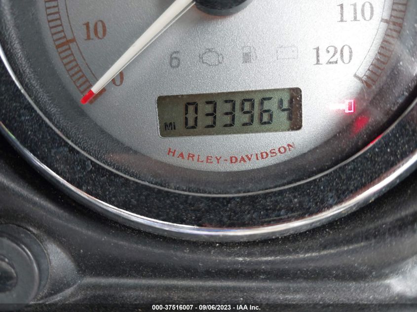 2009 HARLEY-DAVIDSON FLHX - 1HD1KB4199Y641772
