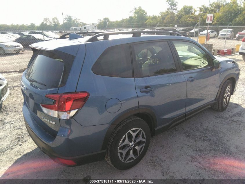 JF2SKAEC4NH499715 Subaru Forester PREMIUM 4