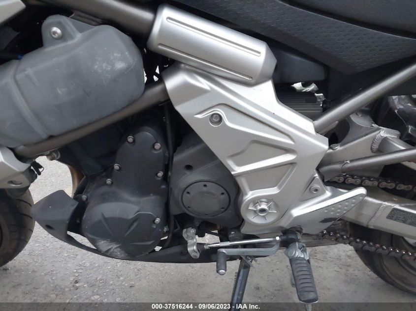 2011 KAWASAKI LE650 C JKALEEC13BDA01961