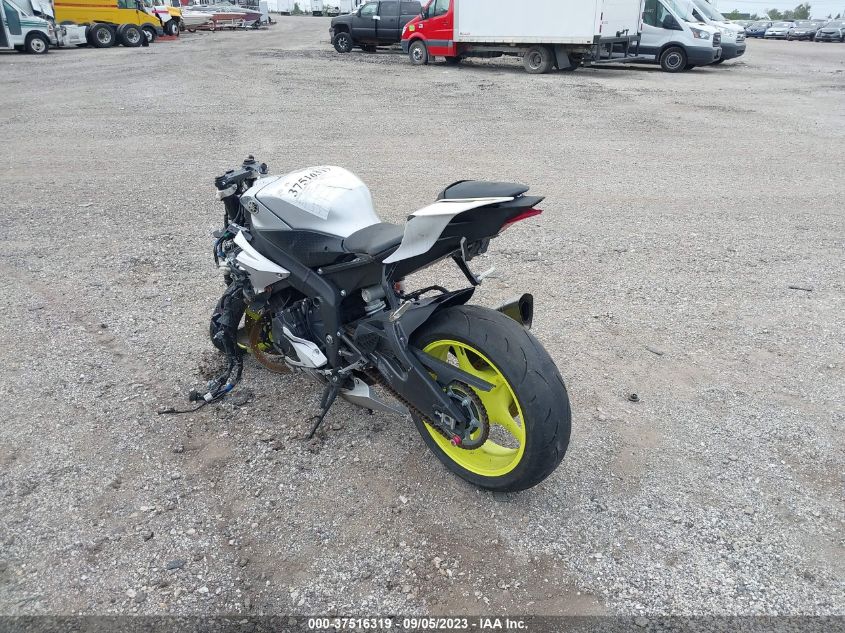 2017 YAMAHA YZFR6 JYARJ28E1HA001692