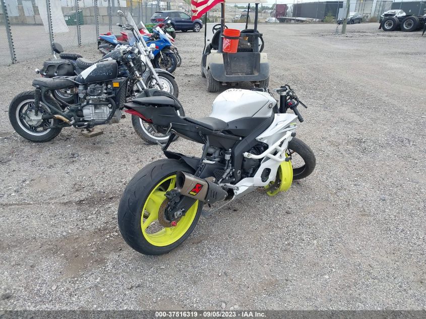 2017 YAMAHA YZFR6 JYARJ28E1HA001692