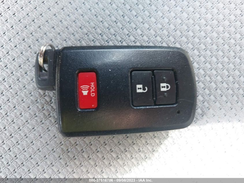 2017 TOYOTA RAV4 XLE - JTMWFREV2HD108271