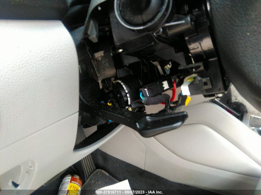 2016 HYUNDAI TUCSON LIMITED/SPORT AND ECO/SE - KM8J3CA40GU160666