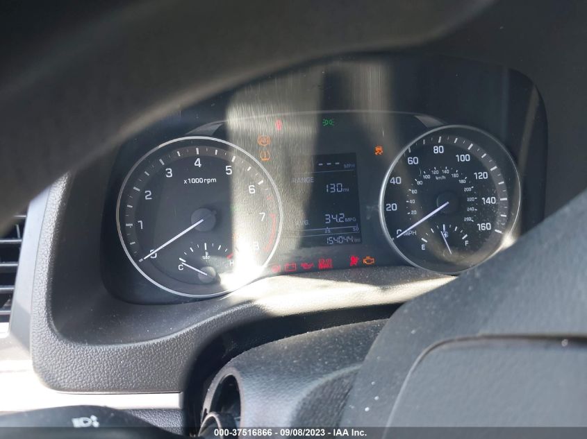 2018 HYUNDAI ELANTRA SE - 5NPD74LF1JH265440