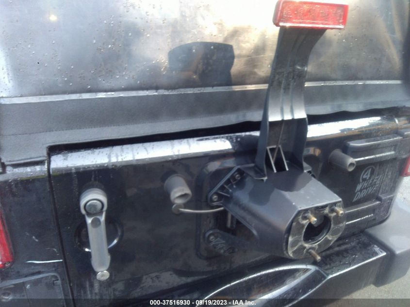 2014 JEEP WRANGLER UNLIMITED SPORT - 1C4BJWDG6EL327606