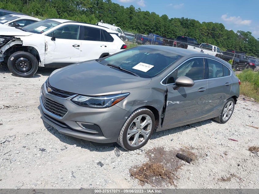 VIN 3G1BF6SM7JS561065 2018 CHEVROLET CRUZE PREMIER