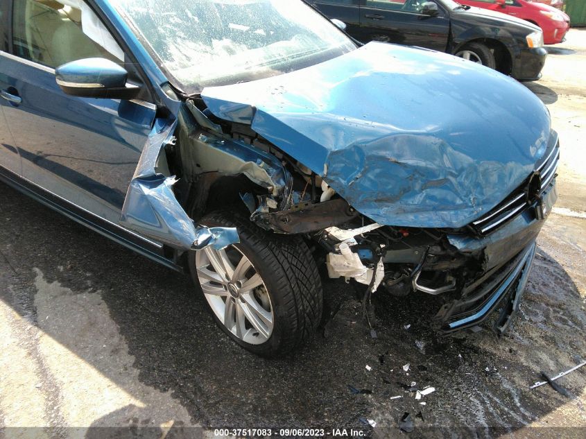 2017 VOLKSWAGEN JETTA 1.8T SEL - 3VWL17AJ1HM329791