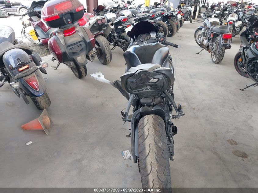 VIN JKBZXJH13NA013208 2022 KAWASAKI ZX636 K