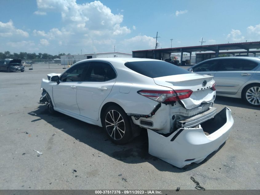 2018 TOYOTA CAMRY LE/SE/XLE/L - JTNB11HKXJ3005171