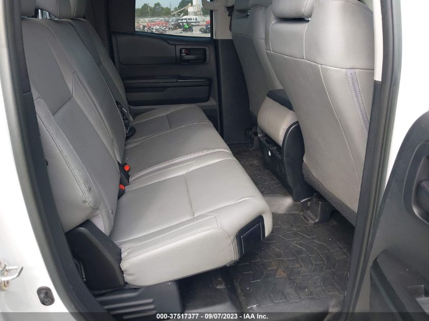 2018 TOYOTA TUNDRA SR 5.7L V8 5TFCW5F18JX023219