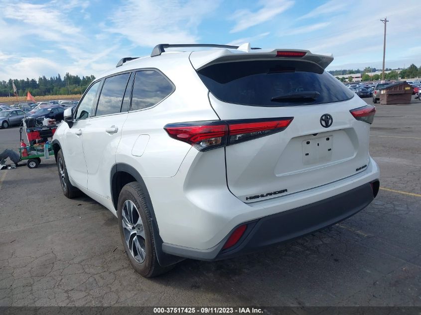 2022 TOYOTA HIGHLANDER XLE - 5TDHZRBH8NS239994