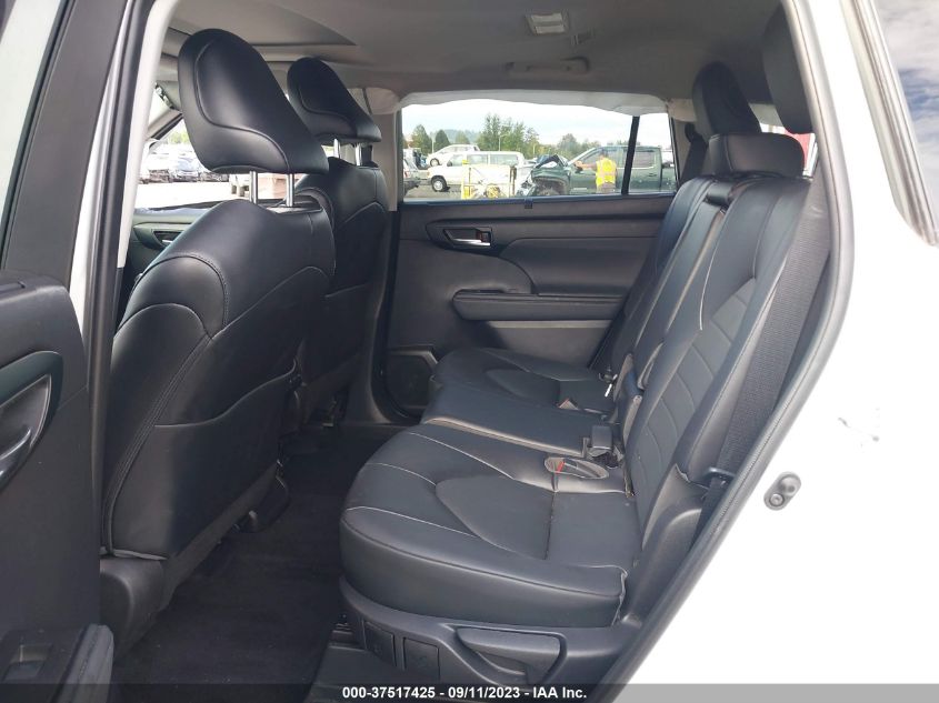 2022 TOYOTA HIGHLANDER XLE - 5TDHZRBH8NS239994