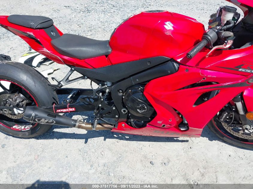 2017 SUZUKI GSX-R1000 JS1DM11BXH2101133