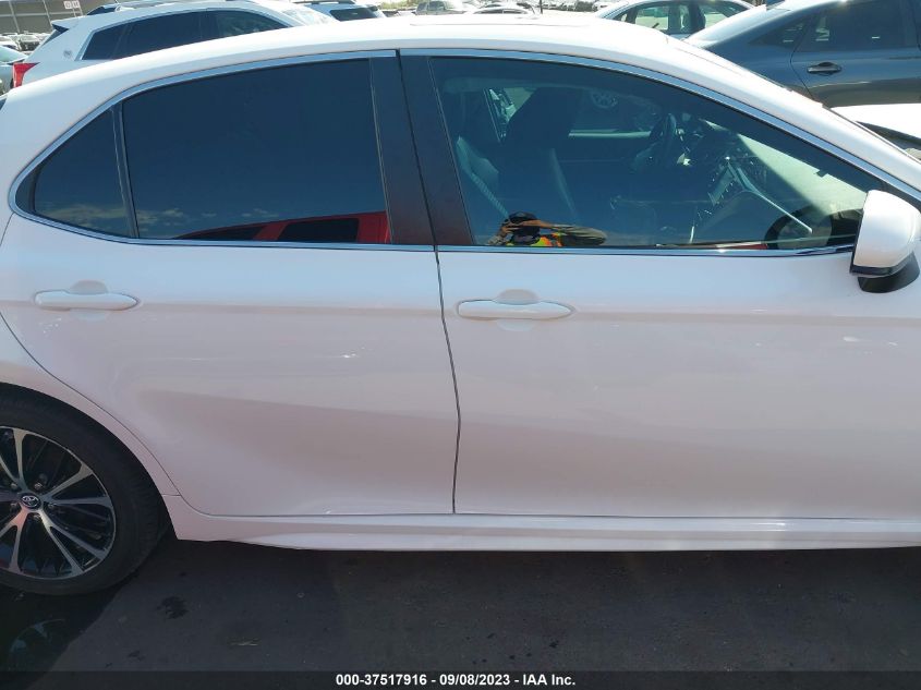 2018 TOYOTA CAMRY LE/SE/XLE/L - 4T1B11HK0JU582429