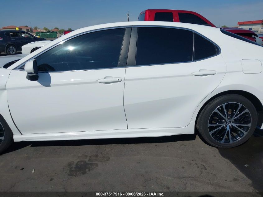 2018 TOYOTA CAMRY LE/SE/XLE/L - 4T1B11HK0JU582429