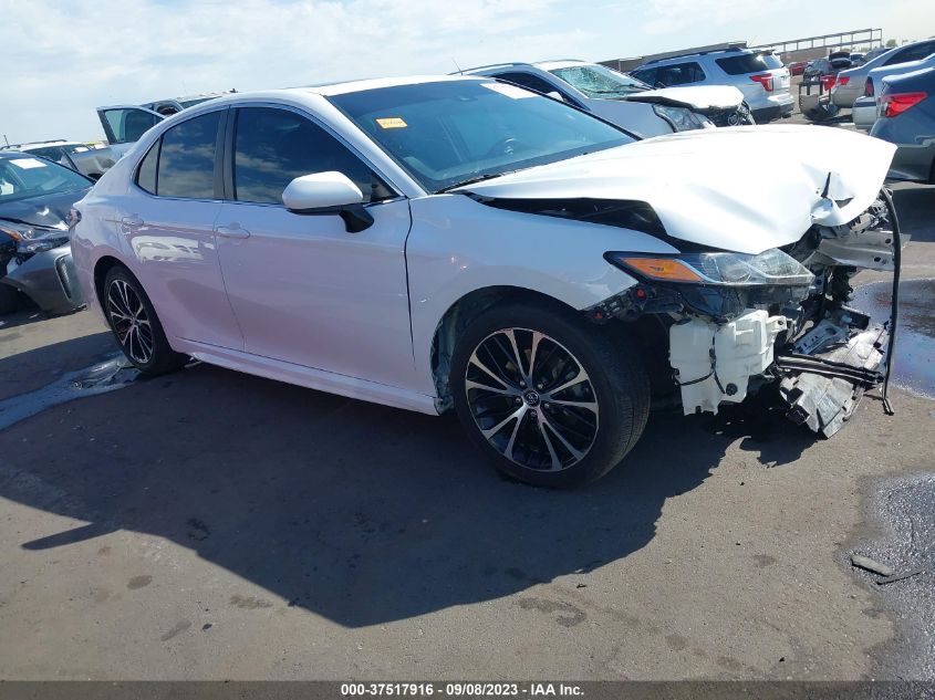 2018 TOYOTA CAMRY LE/SE/XLE/L - 4T1B11HK0JU582429