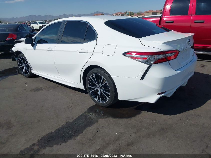 2018 TOYOTA CAMRY LE/SE/XLE/L - 4T1B11HK0JU582429