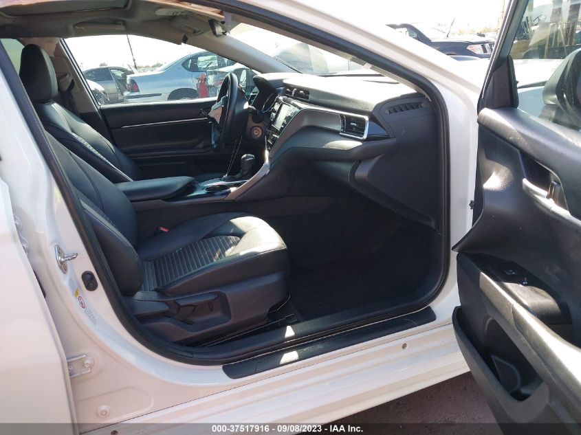 2018 TOYOTA CAMRY LE/SE/XLE/L - 4T1B11HK0JU582429