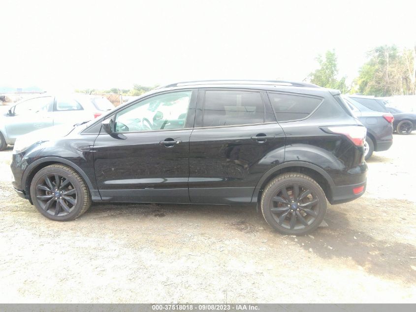 2017 FORD ESCAPE SE - 1FMCU0G90HUD08677