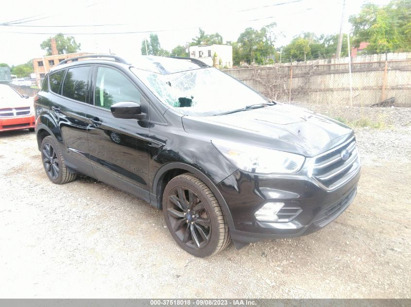 2017 FORD ESCAPE SE - 1FMCU0G90HUD08677