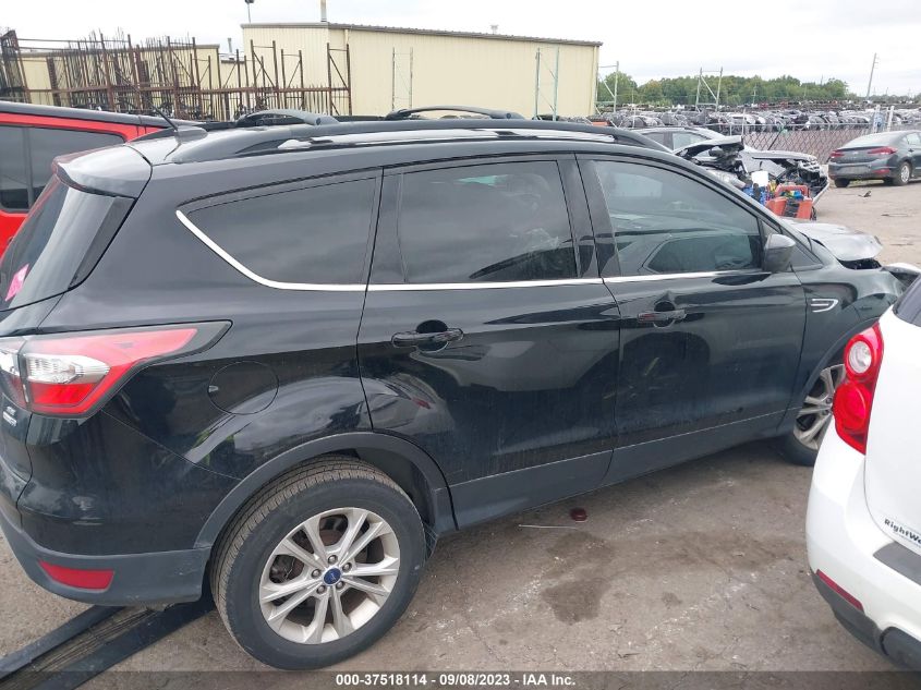 2017 FORD ESCAPE SE - 1FMCU9G98HUB51890