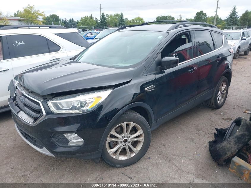 2017 FORD ESCAPE SE - 1FMCU9G98HUB51890