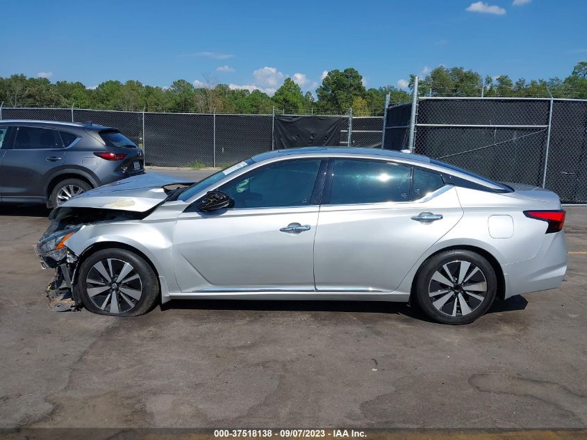 1N4BL4DV2KC139289 Nissan Altima 2.5 SV 15