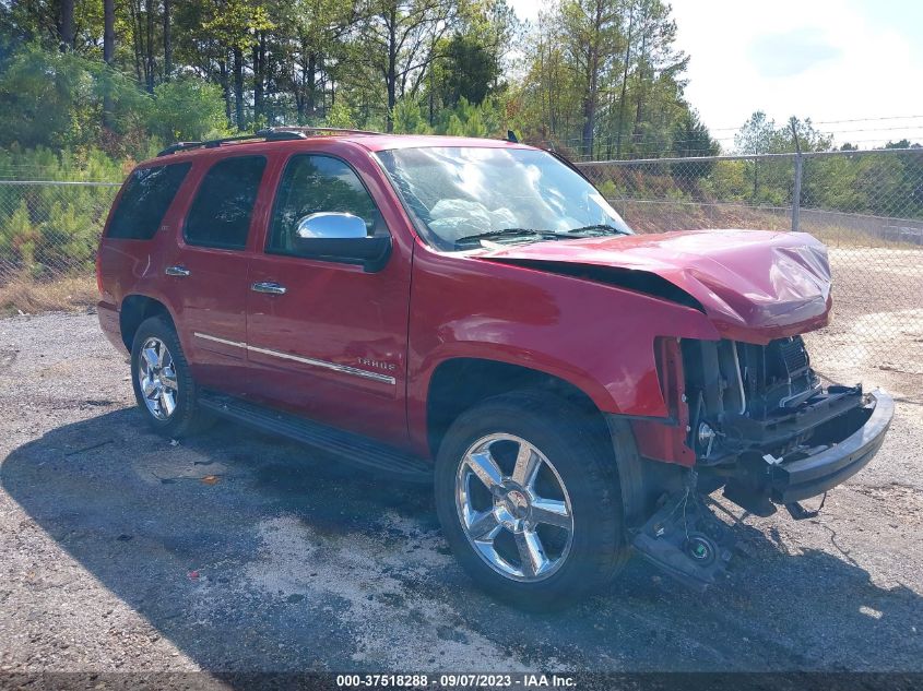 2013 CHEVROLET TAHOE LTZ - 1GNSCCE04DR196883