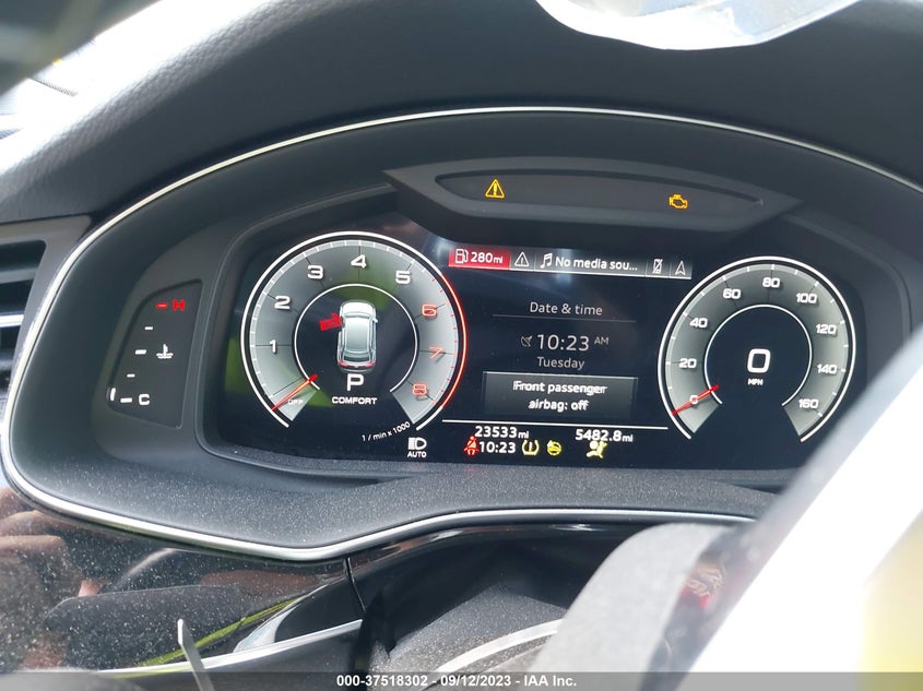 VIN WA1AVAF11MD032928 2021 AUDI Q8 PREMIUM