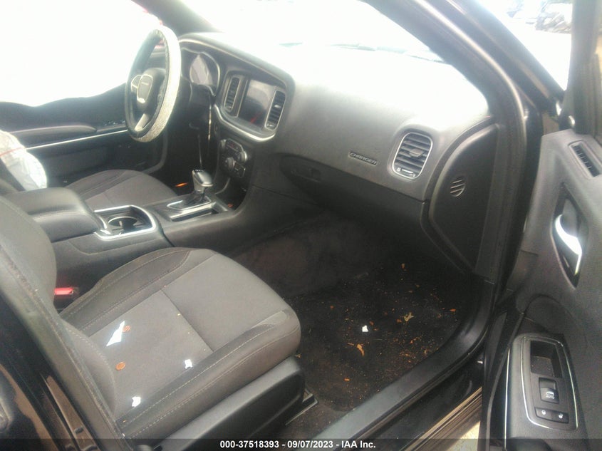 VIN 2C3CDXHG1JH143570 2018 DODGE CHARGER SXT PLUS