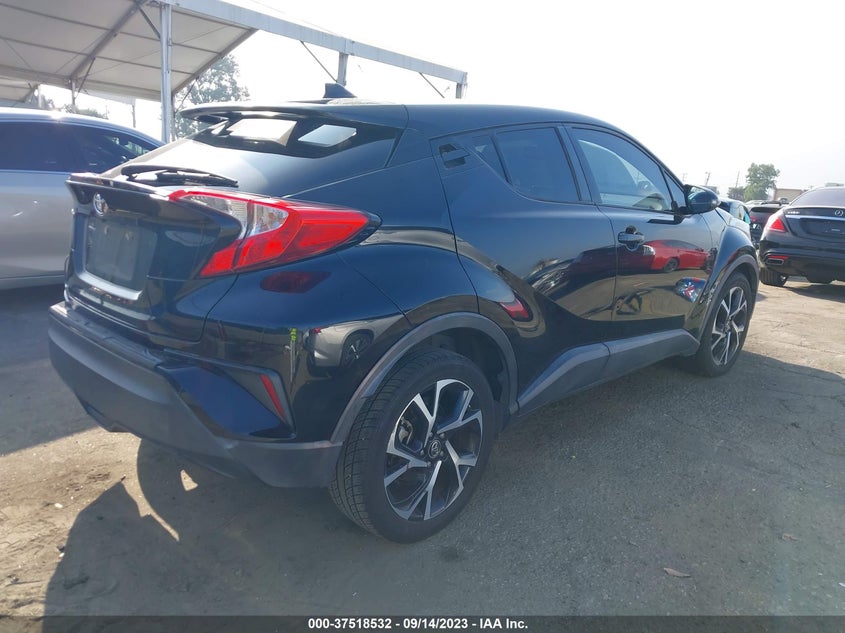 VIN NMTKHMBX0JR041132 2018 TOYOTA C-HR XLE