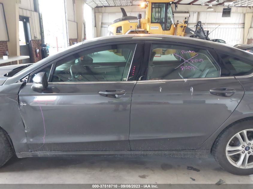 VIN 3FA6P0HDXJR188918 2018 FORD FUSION SE